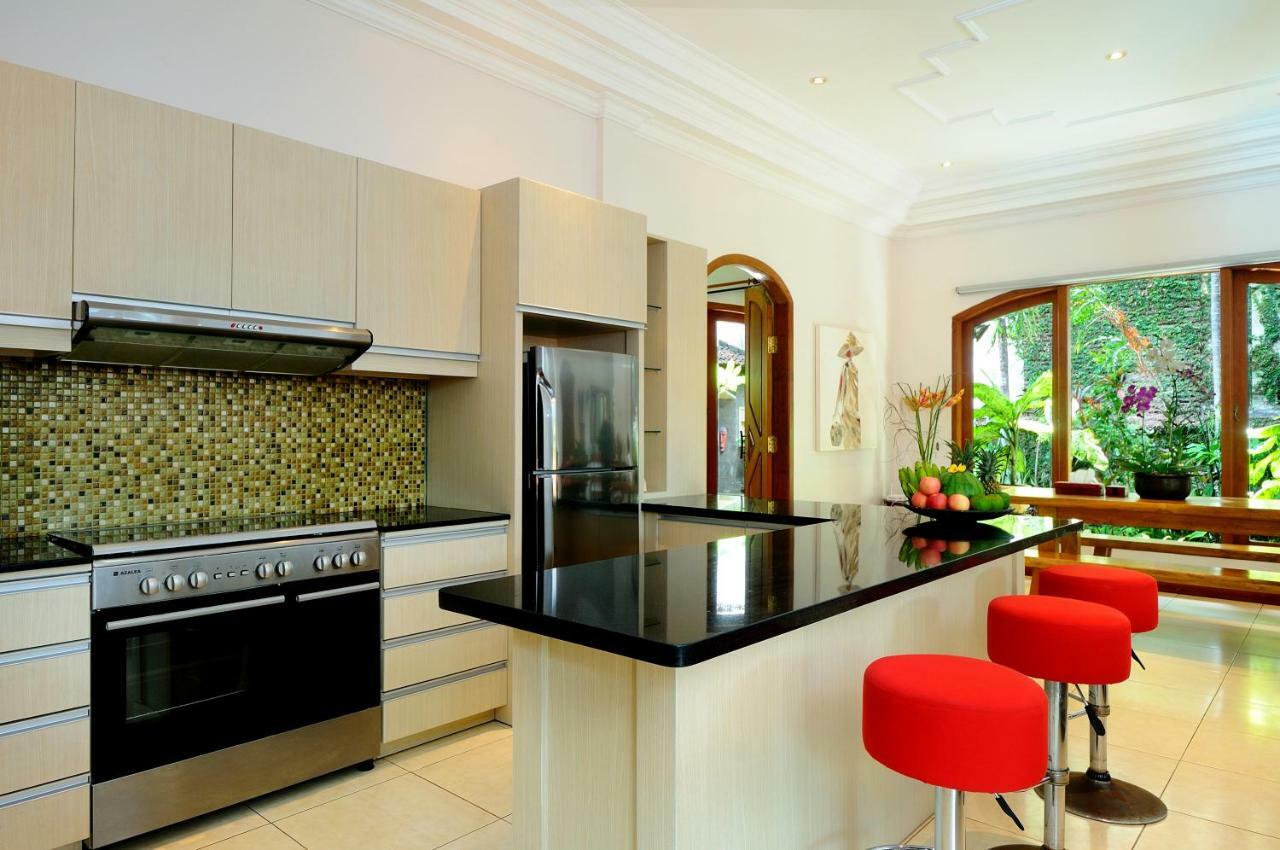 Villa Mimpi - Peaceful Oasis At Legian Beach 外观 照片