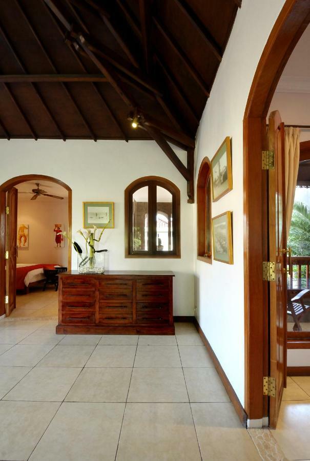 Villa Mimpi - Peaceful Oasis At Legian Beach 外观 照片